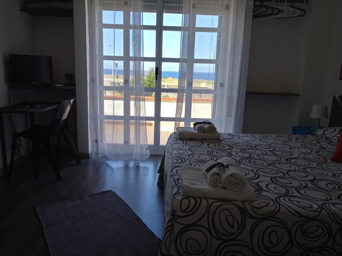 Idria B&B บาร์เชลโลนา-ปอซโซ ดี กอตโต ภายนอก รูปภาพ