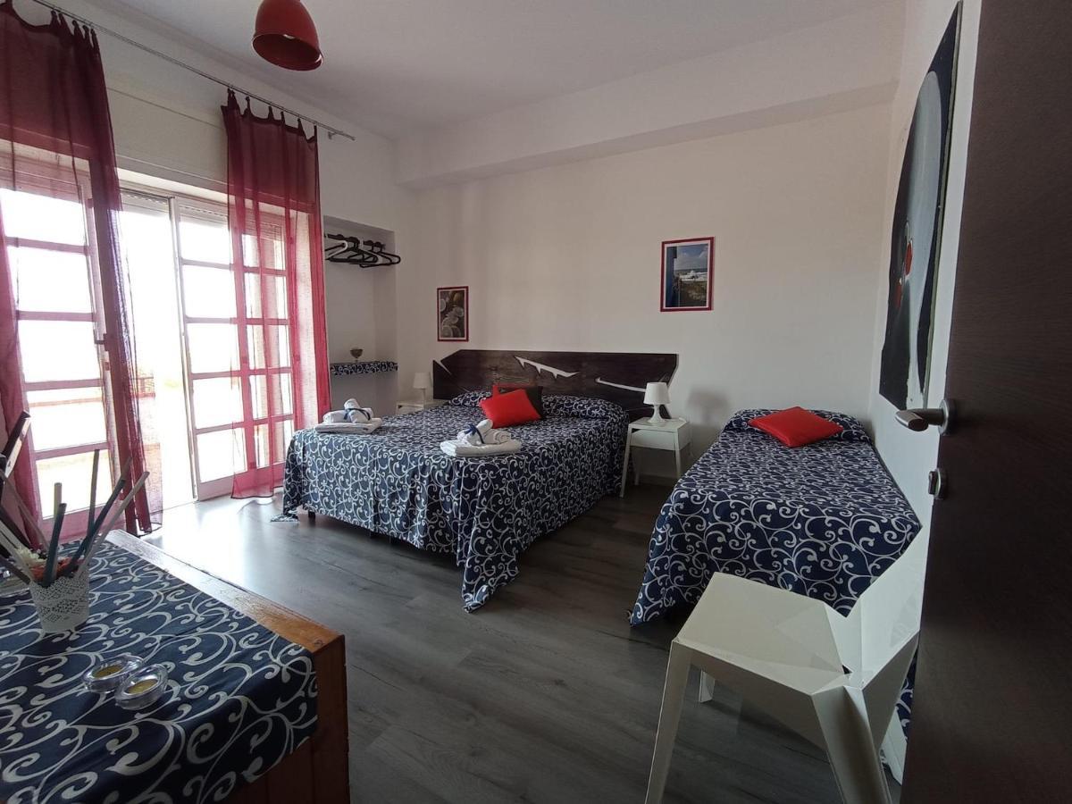 Idria B&B บาร์เชลโลนา-ปอซโซ ดี กอตโต ภายนอก รูปภาพ