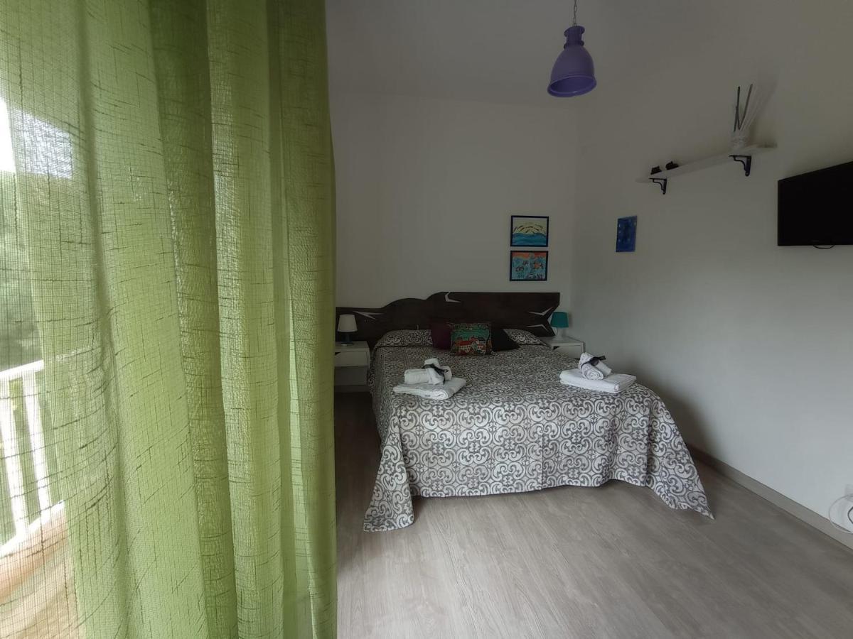 Idria B&B บาร์เชลโลนา-ปอซโซ ดี กอตโต ภายนอก รูปภาพ