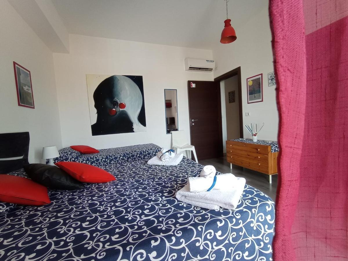 Idria B&B บาร์เชลโลนา-ปอซโซ ดี กอตโต ภายนอก รูปภาพ