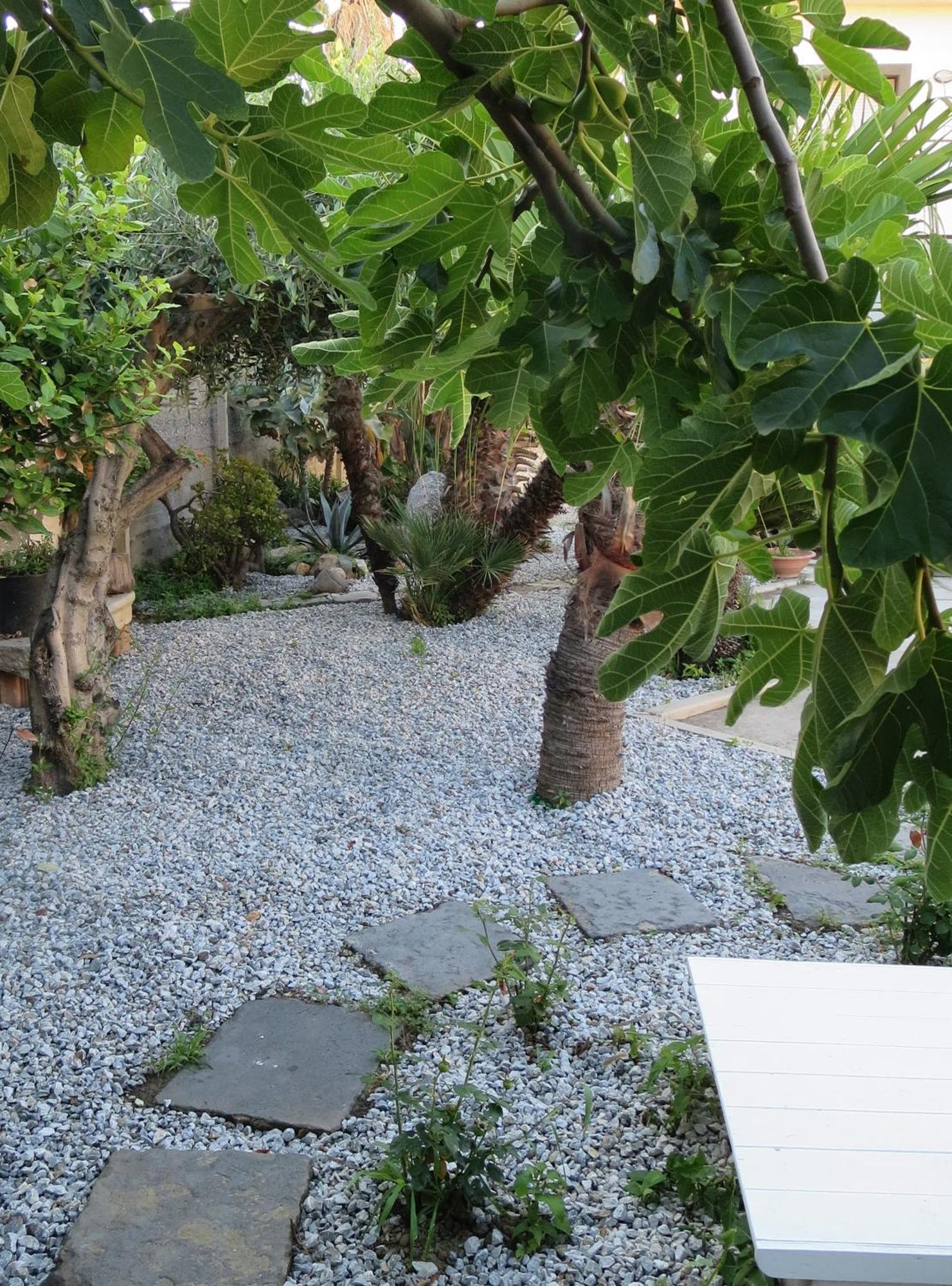 Idria B&B บาร์เชลโลนา-ปอซโซ ดี กอตโต ภายนอก รูปภาพ