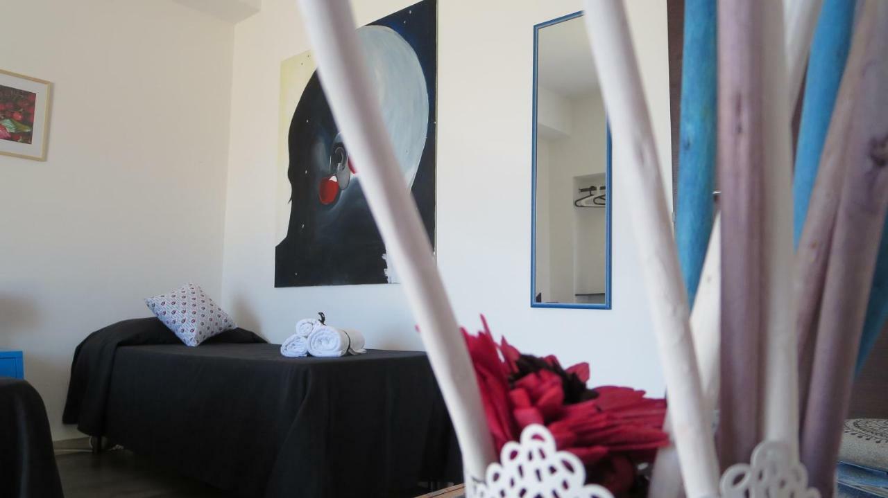 Idria B&B บาร์เชลโลนา-ปอซโซ ดี กอตโต ภายนอก รูปภาพ